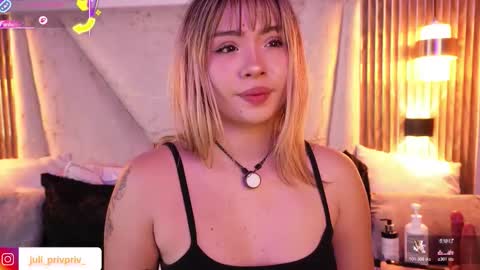 jullianapriv_ online show from March 19, 2026, 2:54 pm
