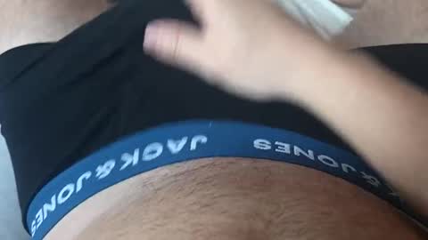 Snapshot of julnik1893 chatting on November 3, 2025, 3:24 pm Nik online show from November 3, 2025, 3:24 pm