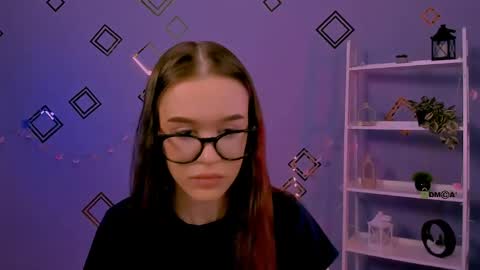 juna_pearl online show from May 2, 2026, 8:52 am