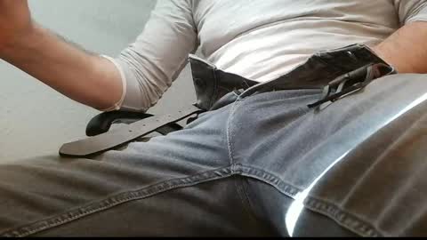 Gregor online show from April 8, 2026, 12:38 pm