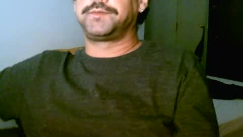 Mia online show from April 30, 2026, 8:09 am