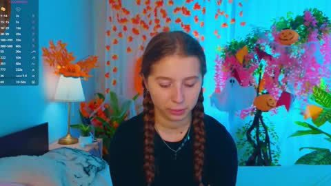 Kate online show from October 21, 2025, 6:58 am