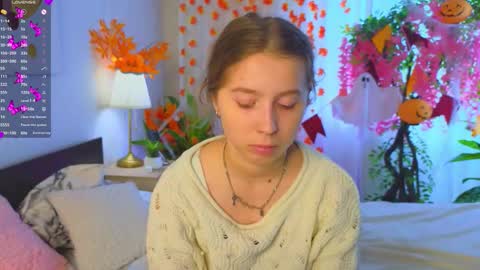 Kate online show from October 22, 2025, 8:03 am