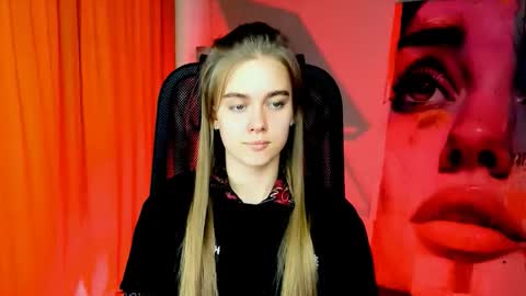 junewoods online show from March 23, 2026, 12:31 pm