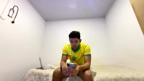 junior_osorio_2 online show from January 9, 2026, 2:14 am