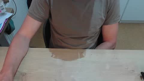 junk2711 online show from June 11, 2026, 4:49 pm