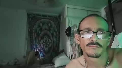 junkieabz online show from May 8, 2026, 10:31 am