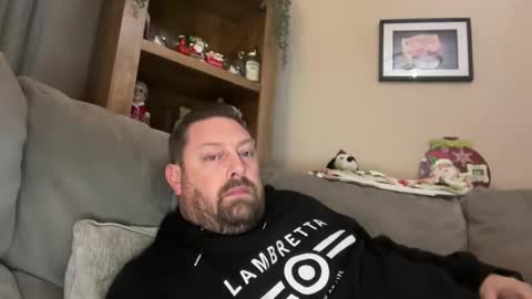 Snapshot of junky345 chatting on December 9, 2024, 4:58 pm Junky online show from December 9, 2024, 4:58 pm