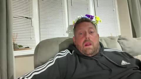 Junky online show from April 27, 2026, 9:13 pm