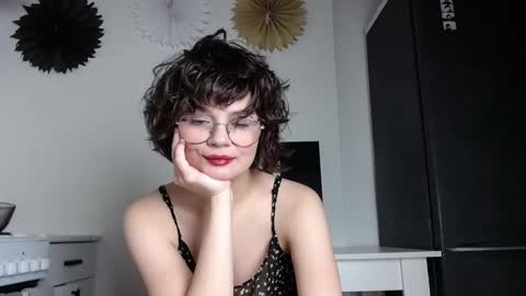 JunneWers online show from October 21, 2025, 12:22 am