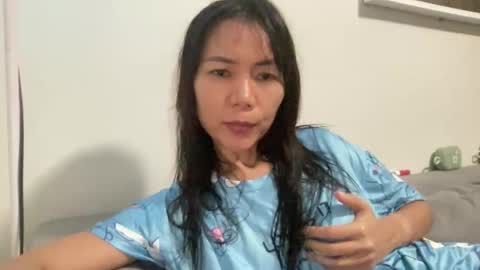 junovaughn online show from October 24, 2025, 1:40 pm