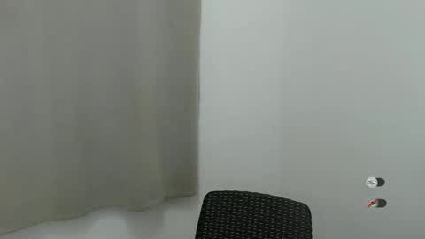 Snapshot of juny_lanyy chatting on January 13, 2025, 11:19 am Julia online show from January 13, 2025, 11:19 am