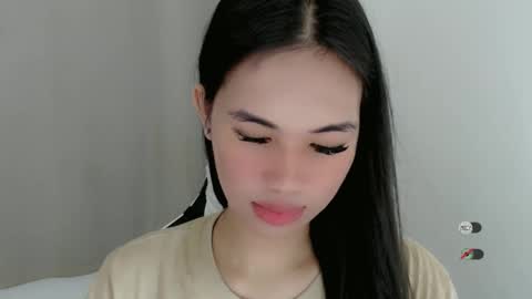 Snapshot of juny_lanyy chatting on January 16, 2025, 2:30 pm Julia online show from January 16, 2025, 2:30 pm