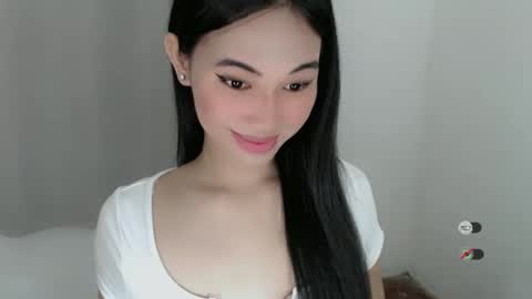 Snapshot of juny_lanyy chatting on February 28, 2025, 12:31 pm Julia online show from February 28, 2025, 12:31 pm
