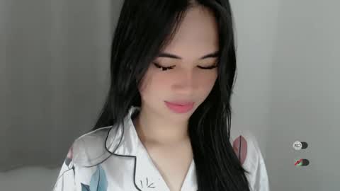 Snapshot of juny_lanyy chatting on March 10, 2025, 1:10 pm Julia online show from March 10, 2025, 1:10 pm