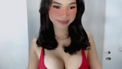 Snapshot of juny_lanyy chatting on October 10, 2025, 2:05 pm Julia online show from October 10, 2025, 2:05 pm