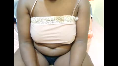 Snapshot of jusst_ayanna chatting on June 2, 2026, 7:43 am jusst_ayanna online show from June 2, 2026, 7:43 am