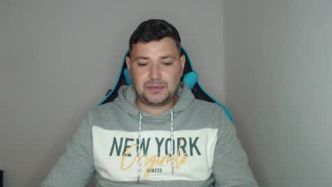 Alex online show from November 11, 2025, 11:21 am