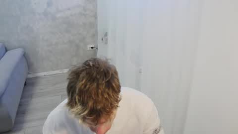 just_alexx12 online show from October 22, 2025, 1:44 pm
