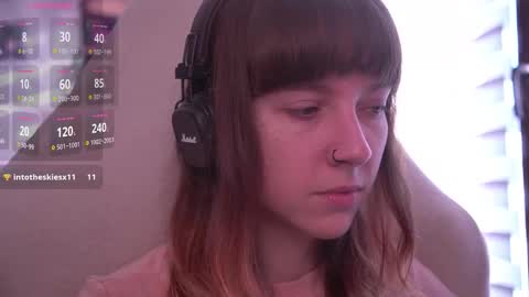 Julia online show from November 22, 2025, 8:35 am