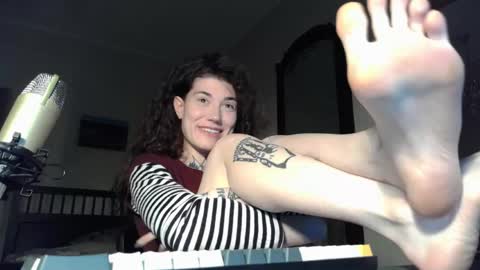 Ginger Curly online show from May 27, 2026, 6:49 pm