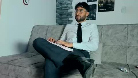 Snapshot of justdavid_ chatting on March 2, 2026, 9:43 pm David online show from March 2, 2026, 9:43 pm