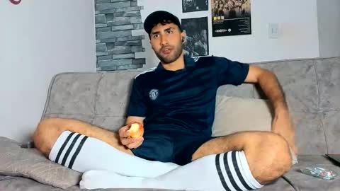 Snapshot of justdavid_ chatting on May 21, 2026, 1:23 am David online show from May 21, 2026, 1:23 am