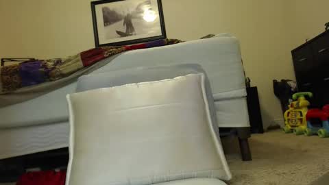 Snapshot of justin0311 chatting on March 11, 2026, 2:17 am justin online show from March 11, 2026, 2:17 am