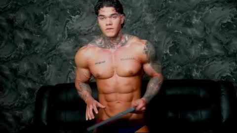 justin clark1 online show from April 17, 2026, 12:57 am