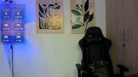 justin_payn14 online show from May 11, 2026, 12:22 pm