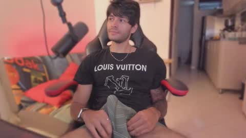 Diego online show from November 8, 2025, 9:57 pm