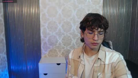 Snapshot of justin_tay1 chatting on February 20, 2026, 3:36 am justin online show from February 20, 2026, 3:36 am