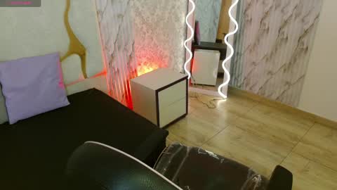  justin  online show from April 8, 2026, 12:05 pm