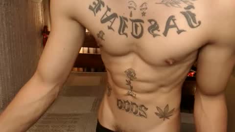 Snapshot of justine_hunk chatting on March 6, 2026, 5:31 pm justine_hunk online show from March 6, 2026, 5:31 pm