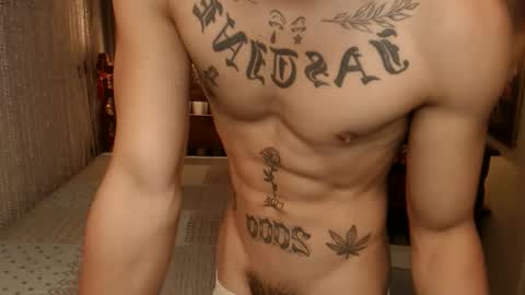 Snapshot of justine_hunk chatting on March 14, 2026, 9:42 pm justine_hunk online show from March 14, 2026, 9:42 pm