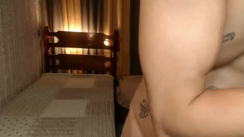 Snapshot of justine_hunk chatting on March 15, 2026, 6:36 pm justine_hunk online show from March 15, 2026, 6:36 pm