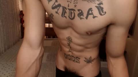 Snapshot of justine_hunk chatting on April 9, 2026, 5:40 am justine_hunk online show from April 9, 2026, 5:40 am