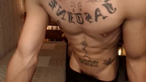 Snapshot of justine_hunk chatting on April 15, 2026, 7:26 am justine_hunk online show from April 15, 2026, 7:26 am