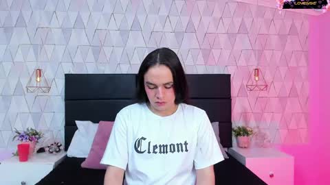 Justine online show from May 30, 2026, 4:53 am
