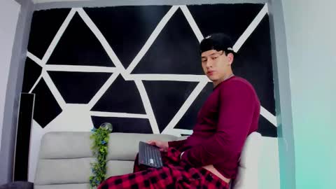 justinfuller_31 online show from November 3, 2025, 5:25 pm