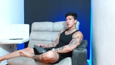 justinfuller_31 online show from April 16, 2026, 10:45 pm