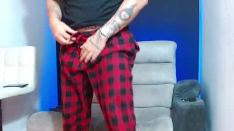 justinfuller_31 online show from May 12, 2026, 5:21 pm