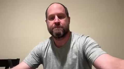 justinr396 online show from April 19, 2026, 9:50 pm