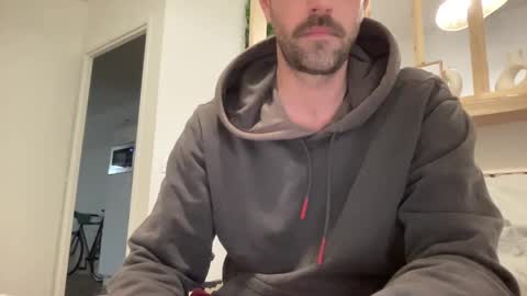 justmeandyou00 online show from February 22, 2025, 1:13 pm