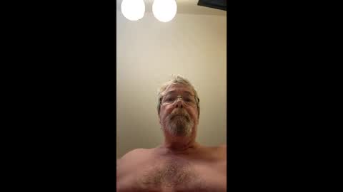 Snapshot of justmeohio chatting on April 28, 2026, 2:11 pm justmeohio online show from April 28, 2026, 2:11 pm