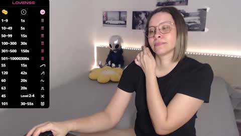 Julie online show from February 21, 2025, 5:35 am