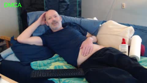 Justonetime1 online show from April 1, 2026, 4:48 pm