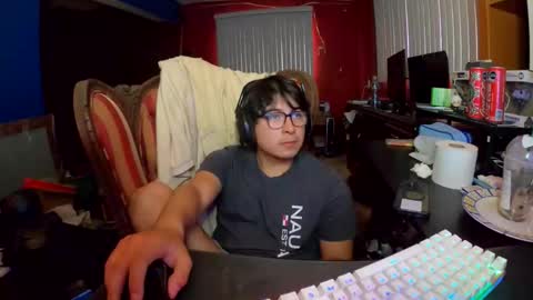 justsky117 online show from April 16, 2026, 11:40 pm