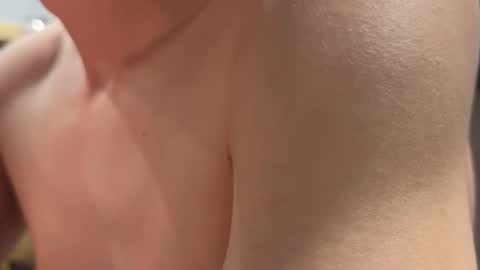 Snapshot of justyours03 chatting on September 24, 2025, 12:36 am JustYourss online show from September 24, 2025, 12:36 am