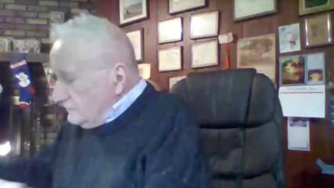 Snapshot of jywisco chatting on December 18, 2024, 3:04 am jywisco online show from December 18, 2024, 3:04 am